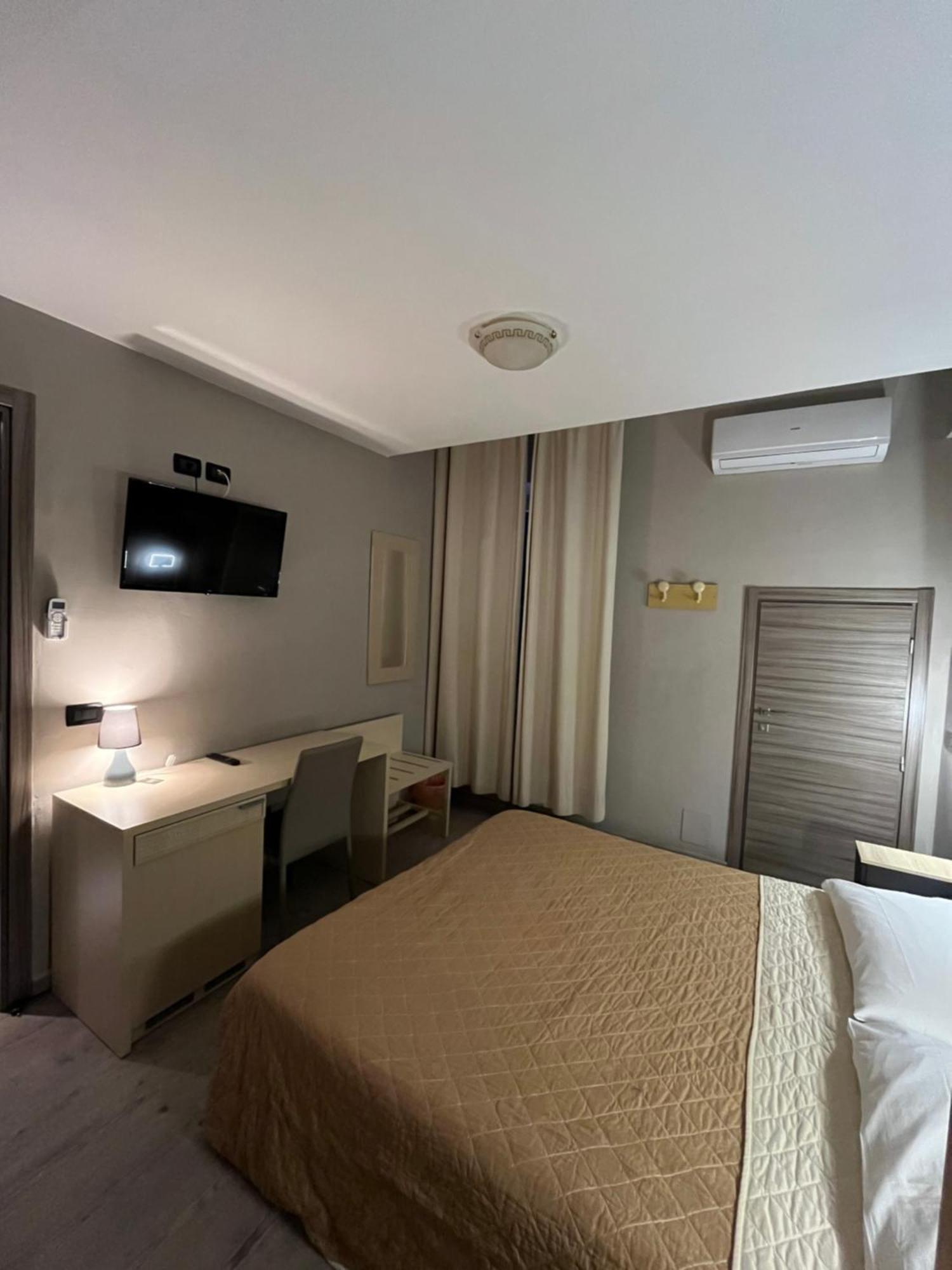 Hotel Pino Lerici Eksteriør billede