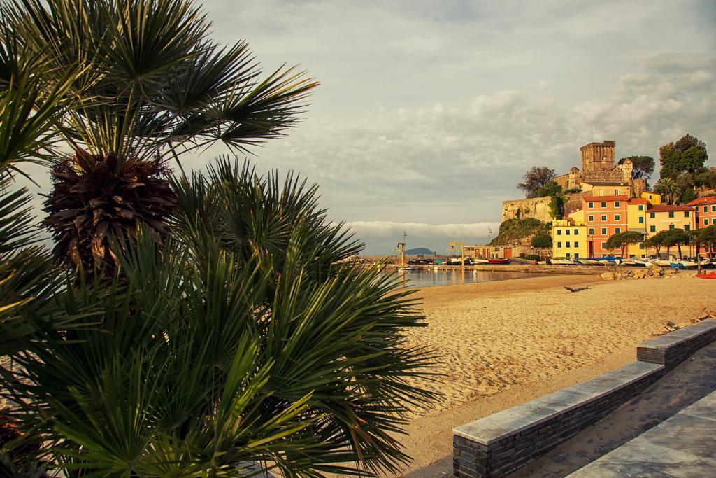Hotel Pino Lerici Eksteriør billede