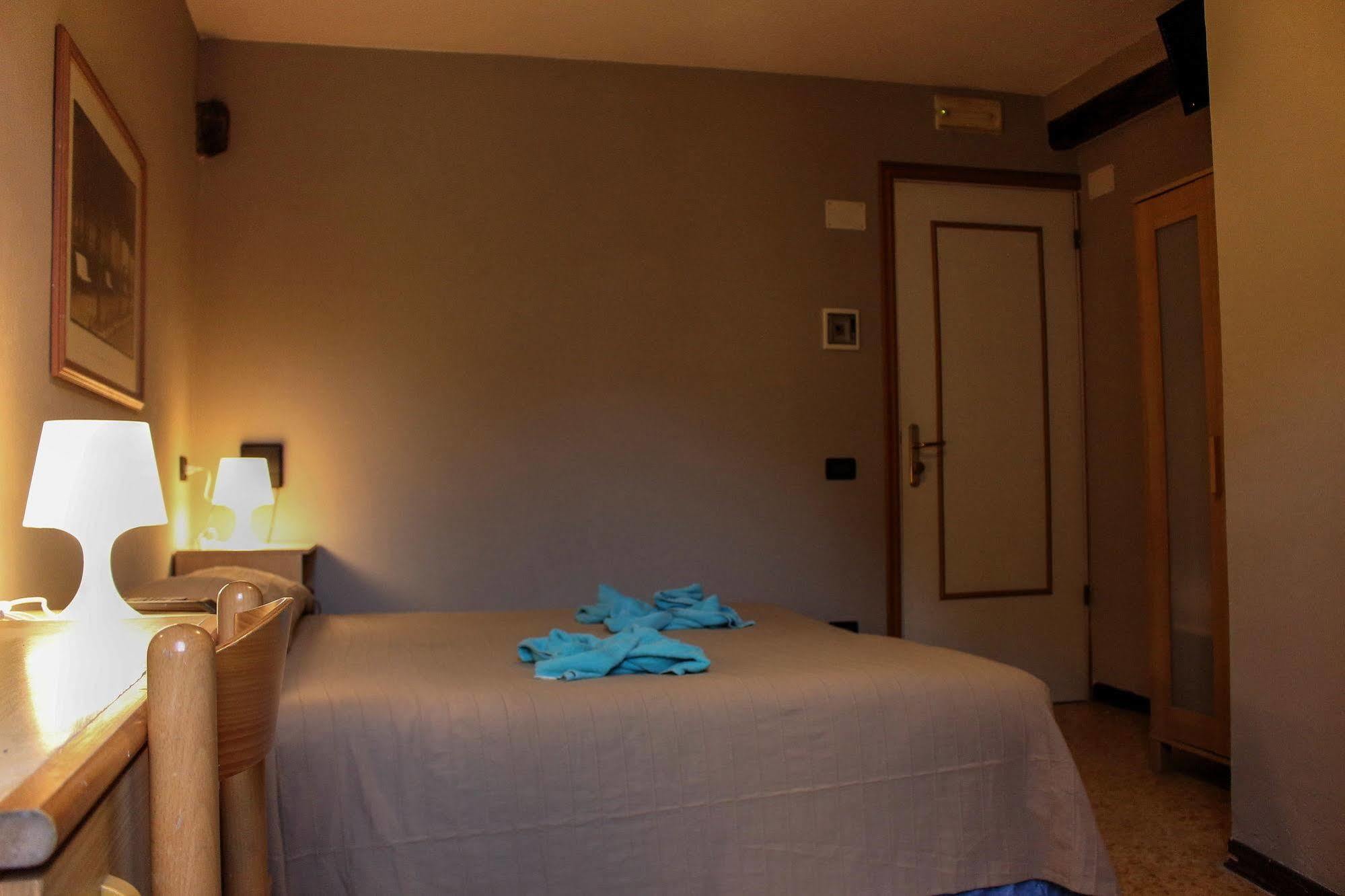 Hotel Pino Lerici Eksteriør billede