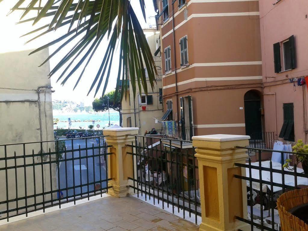 Hotel Pino Lerici Eksteriør billede